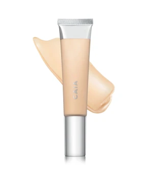 CAIA bare glow foundation i färgen 05 - Säljer denna helt nya foundationen/skintinten från CAIA i färgen 05 då färgen är för ljus för mig. Väldigt lätt på huden och återfuktande. Endast prövad av mig då hela produkten är full och kommer i orginalförpakning❤️