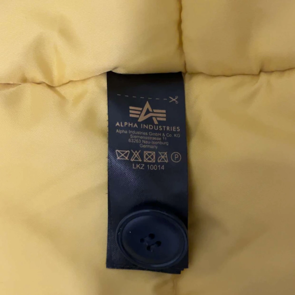 Mörkblå parkas från Alpha Industries - 2