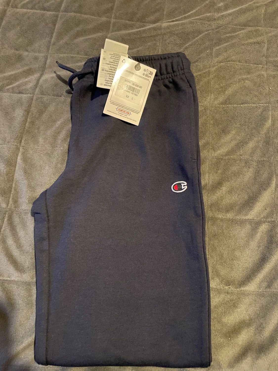 Mörkblå mjukisbyxor från Champion barnkläder 155 cm. 12 year  - 2