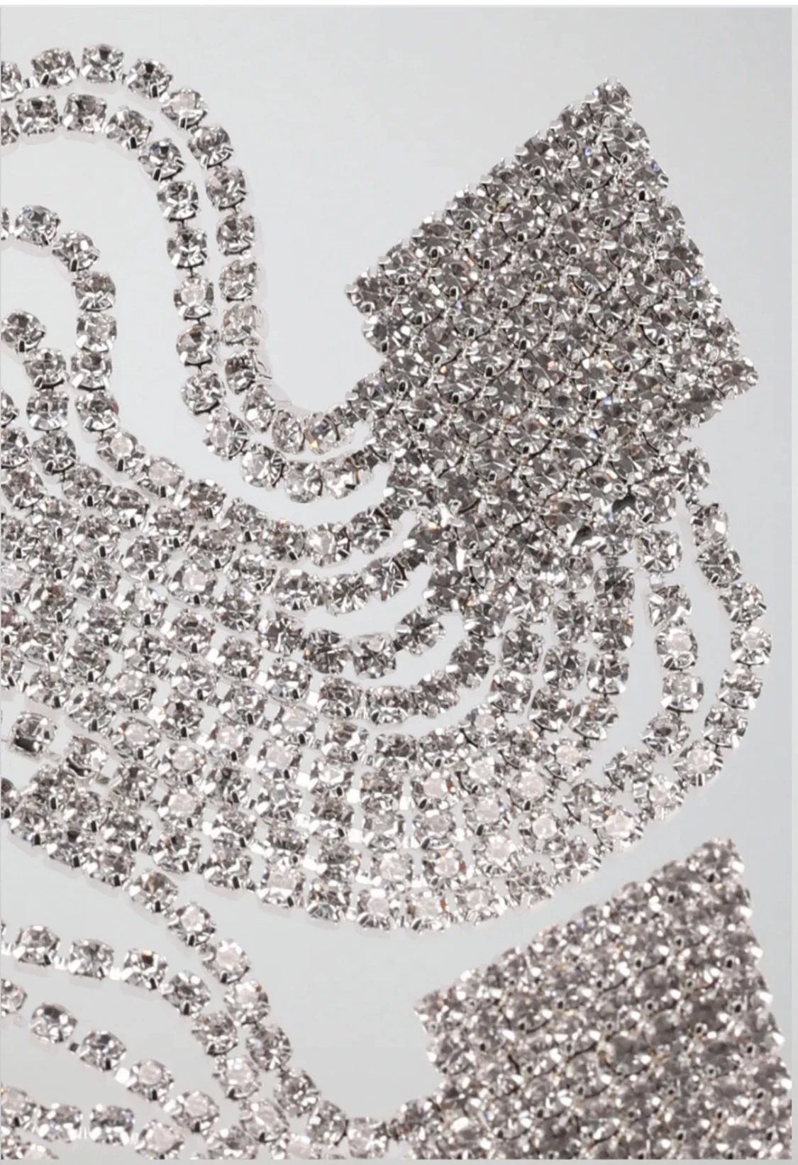 Långa glittriga örhängen i silverfärgad  - 1