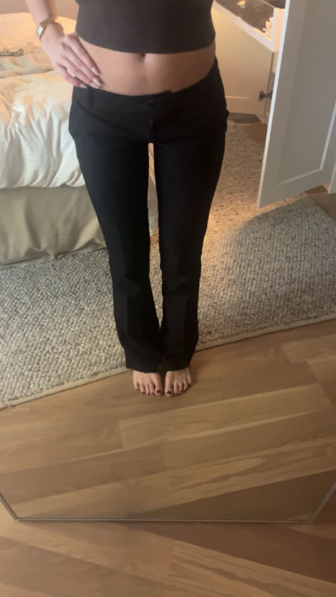 Svarta lågmidjade bootcut kostymbyxor  - 1