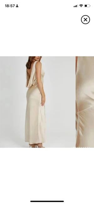 Meshki klänning - SÖKER denna klänning från meshki skriv om ni har storlek xxs-s 