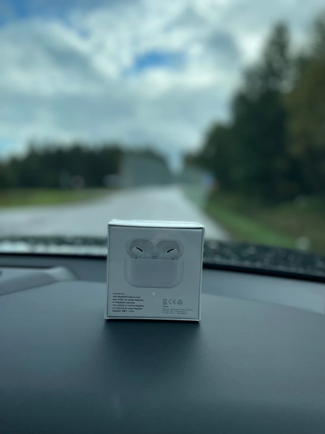 AirPods Pro 2nd gen - 1