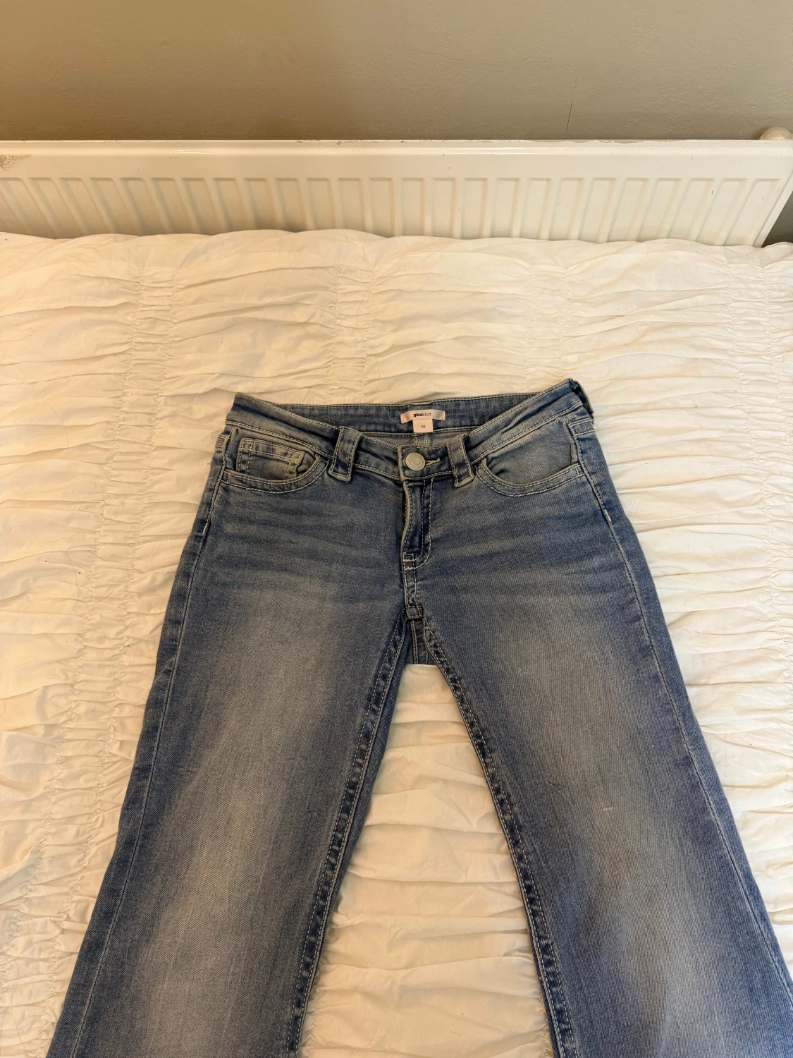 Blå bootcut jeans från Gina tricot  - 2