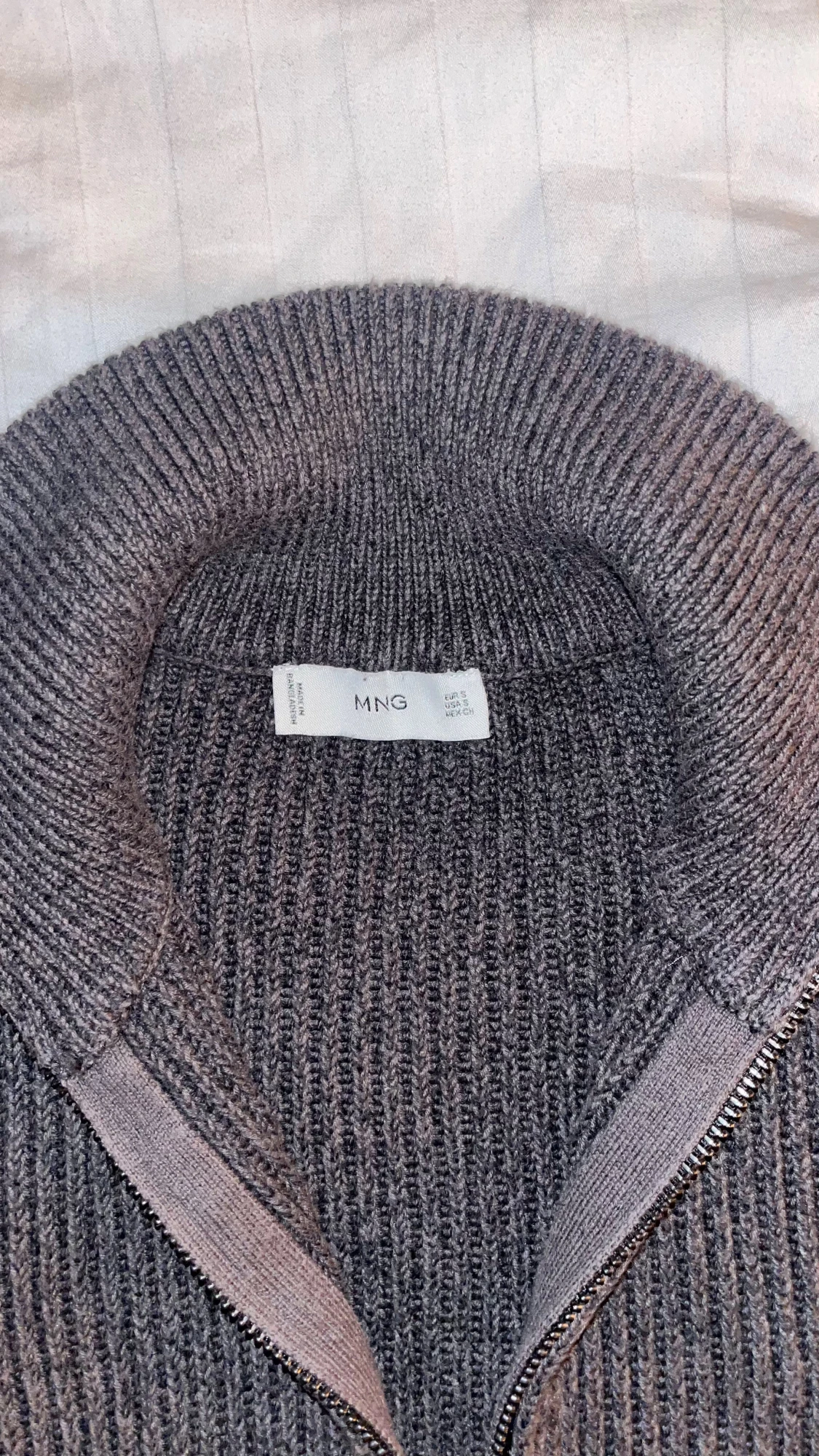Mörkbrun stickad kofta från Mango - 2