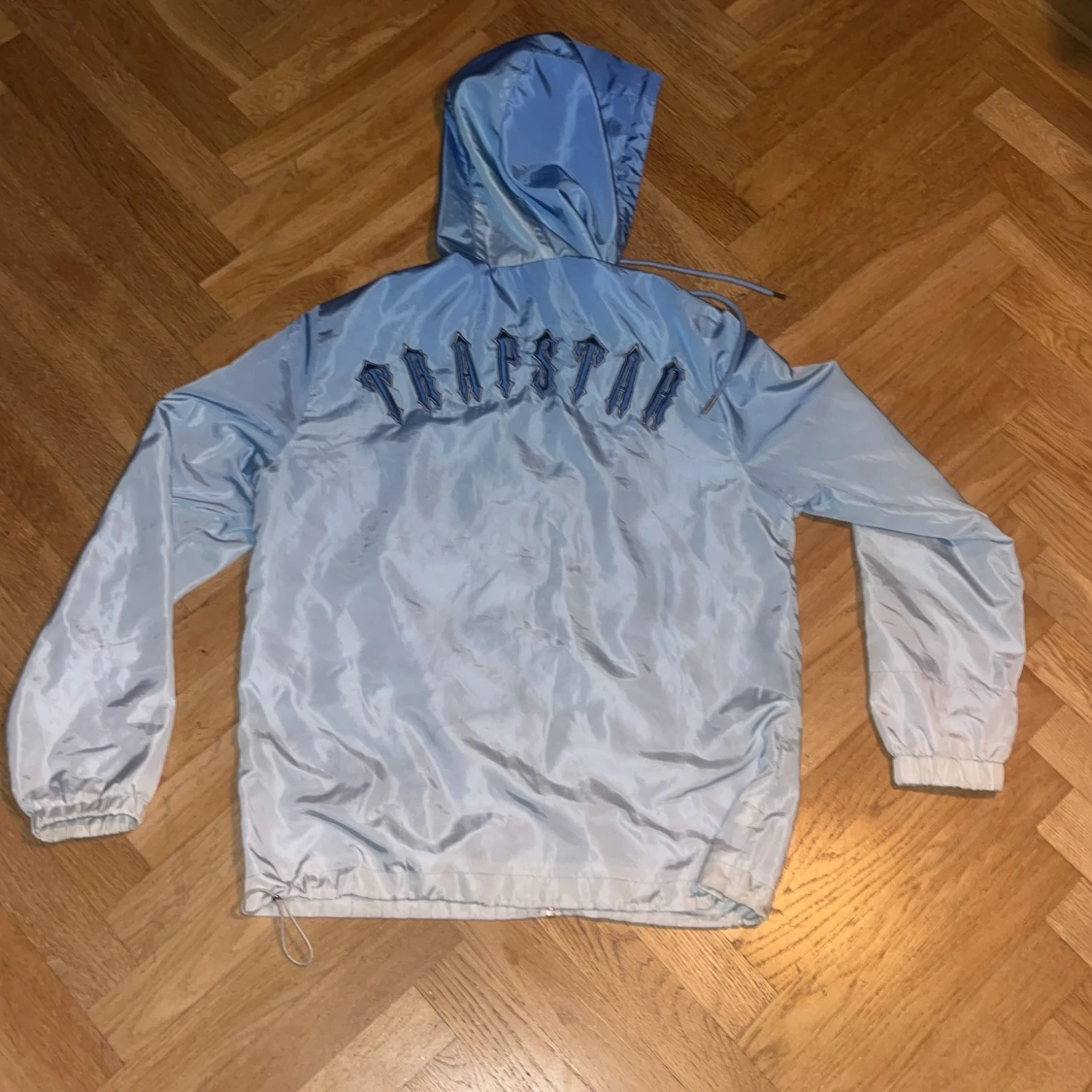 Ljusblå vindjacka från Trapstar - 2