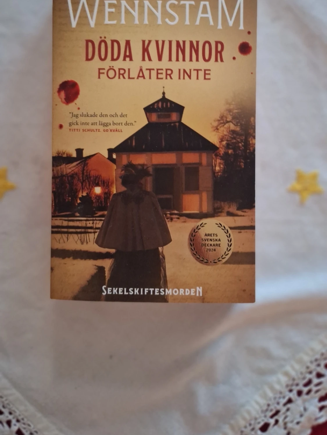 Döda kvinnor förlåter inte, pocket