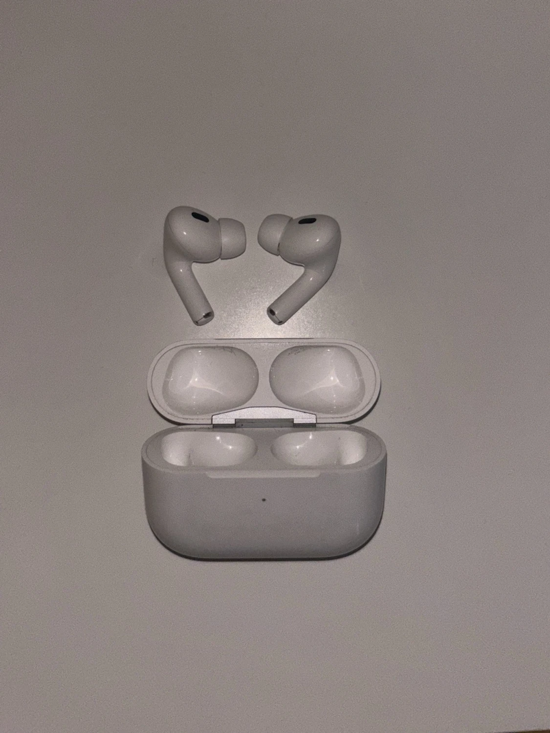 AirPods Pro (2022) - 1