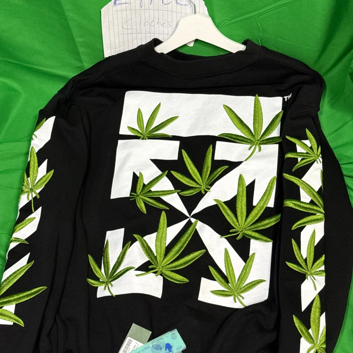 Svart off white tröja  - 1