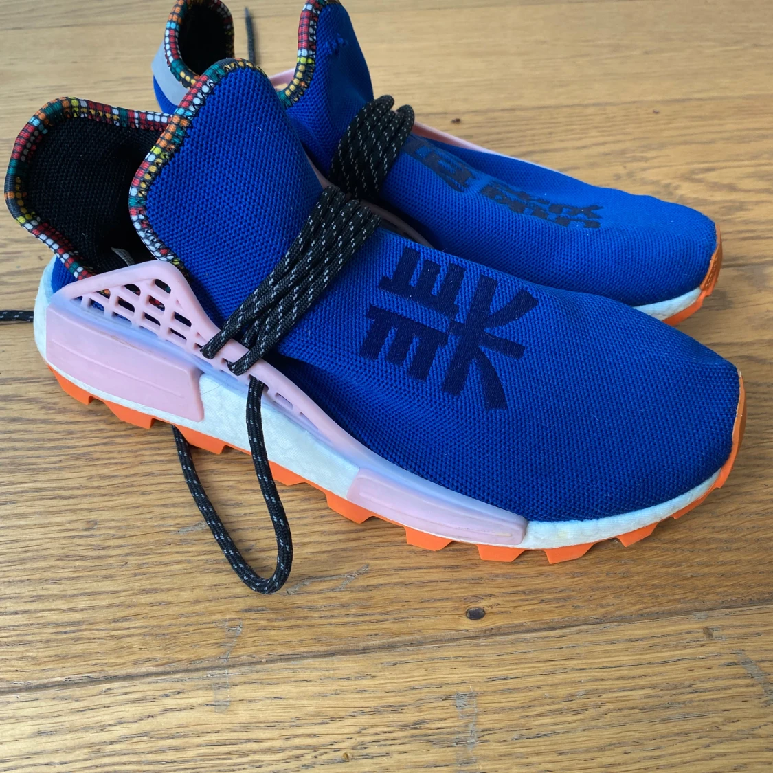 Adidas Pharrell Williams HU (42) - 3