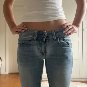 G-Star Raw Bootcut Jeans - Ljusblå bootcut jeans från G-Star Raw, köpta på Zalando!💗