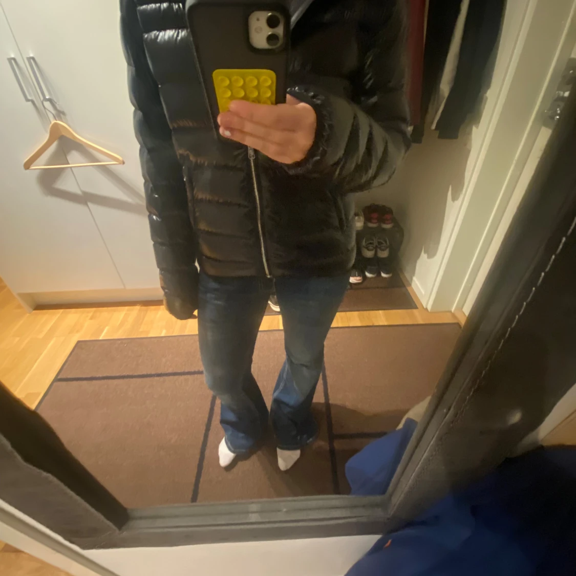 Svart dunjacka från Colmar, strl 44 - 4