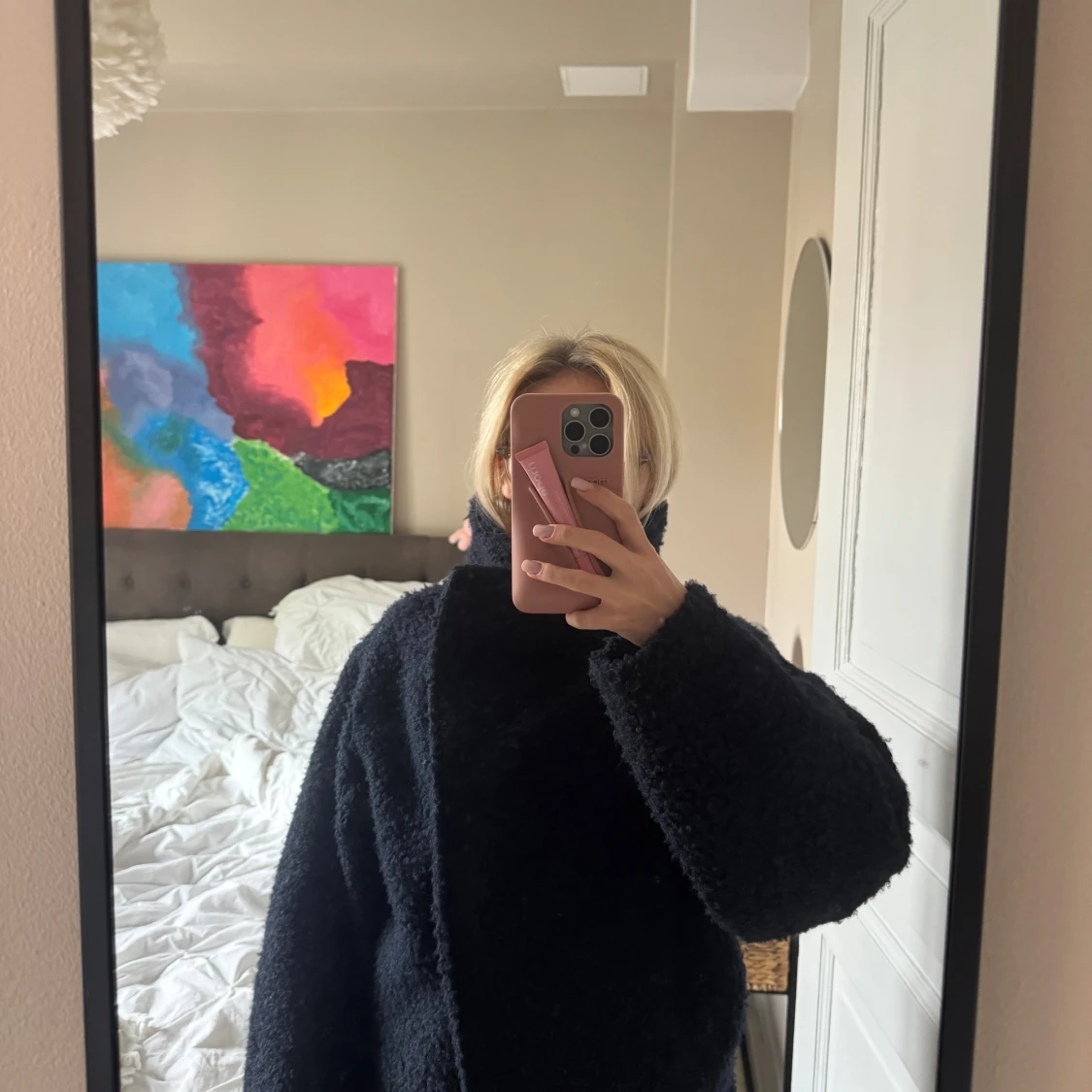 Marinblå kort kappa med stor krage - 3