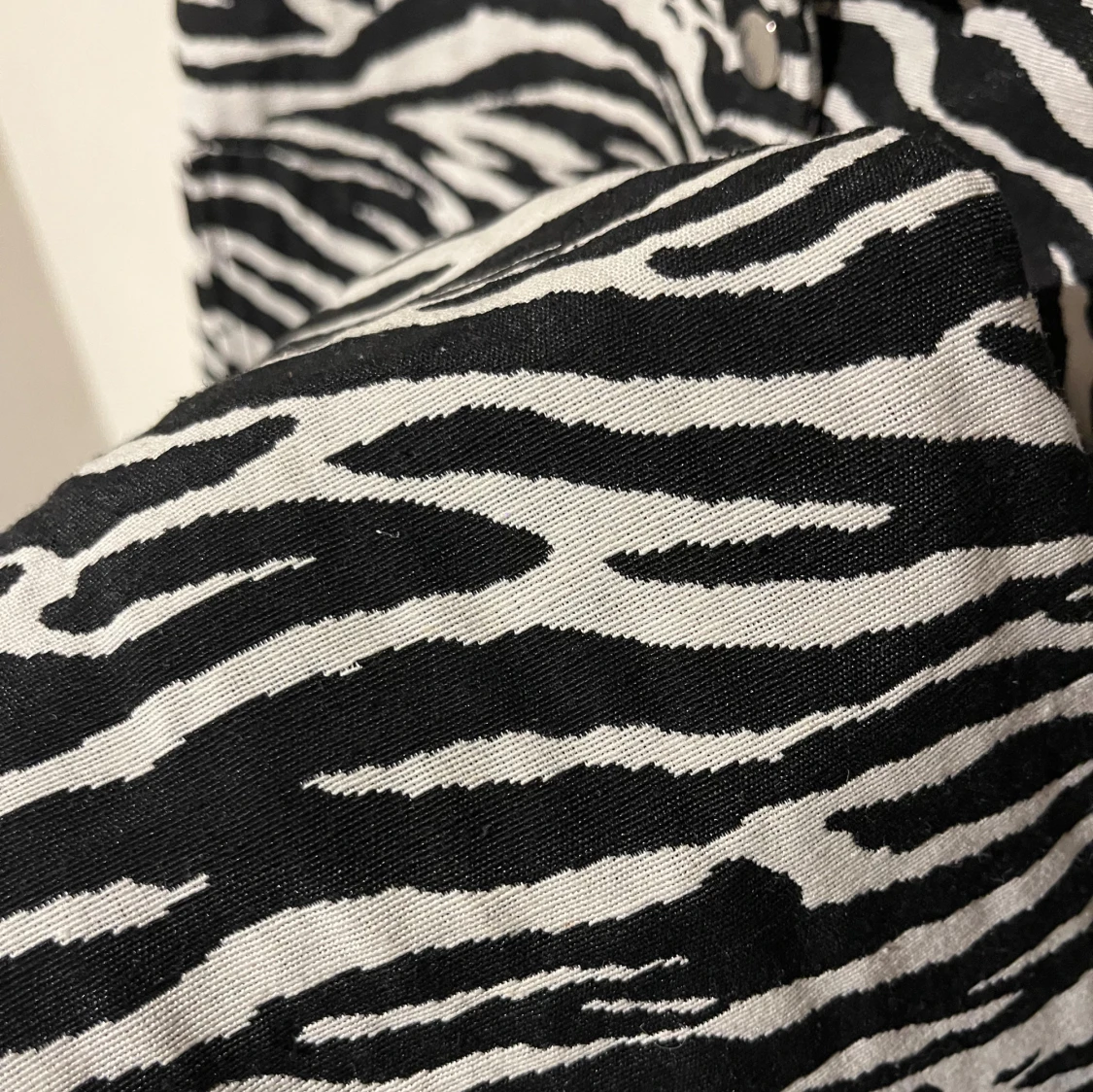 Oversized zebramönstrad skjortjacka - 2