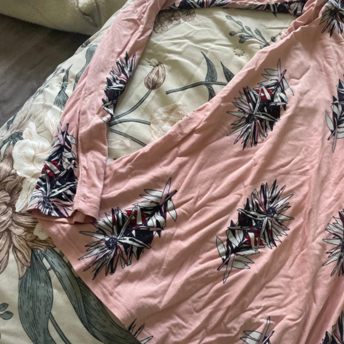 Rosa blommig tröja Tommy Hilfiger - 1