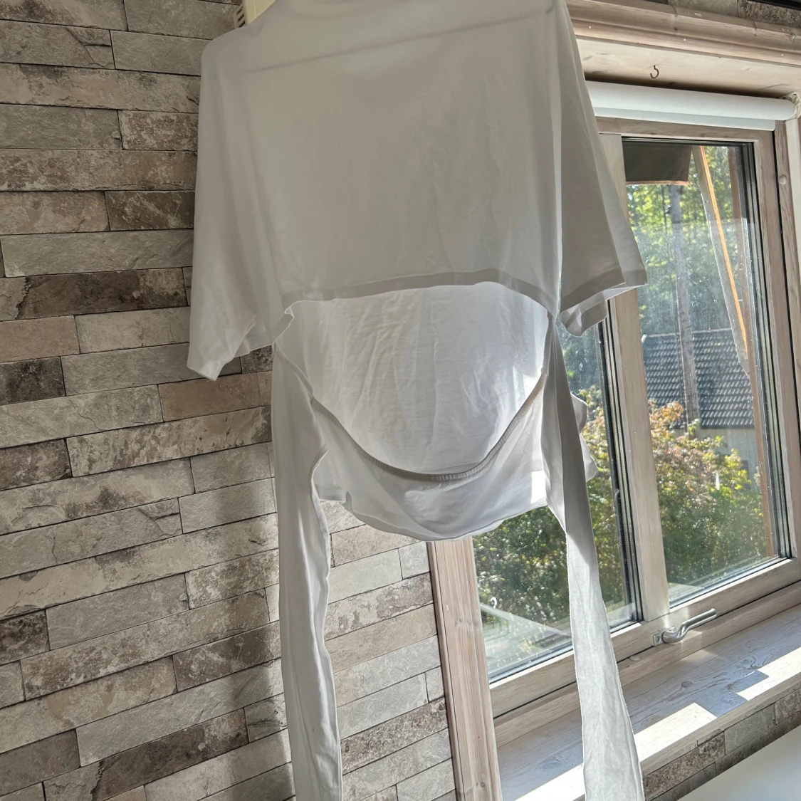 Vit omlottopp med knytband - 2