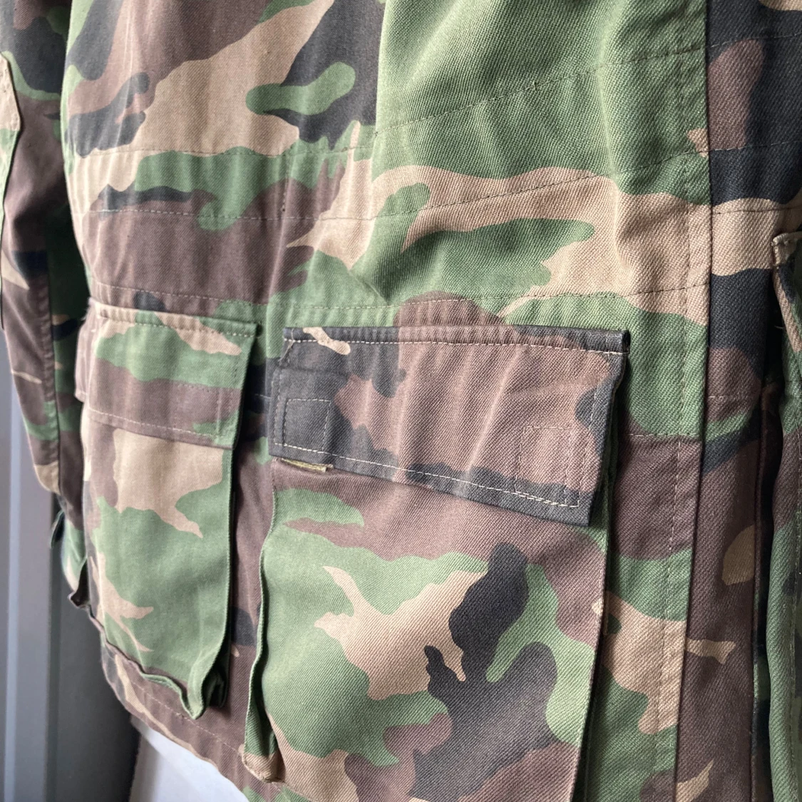 Camouflage militärjacka med fickor - 3