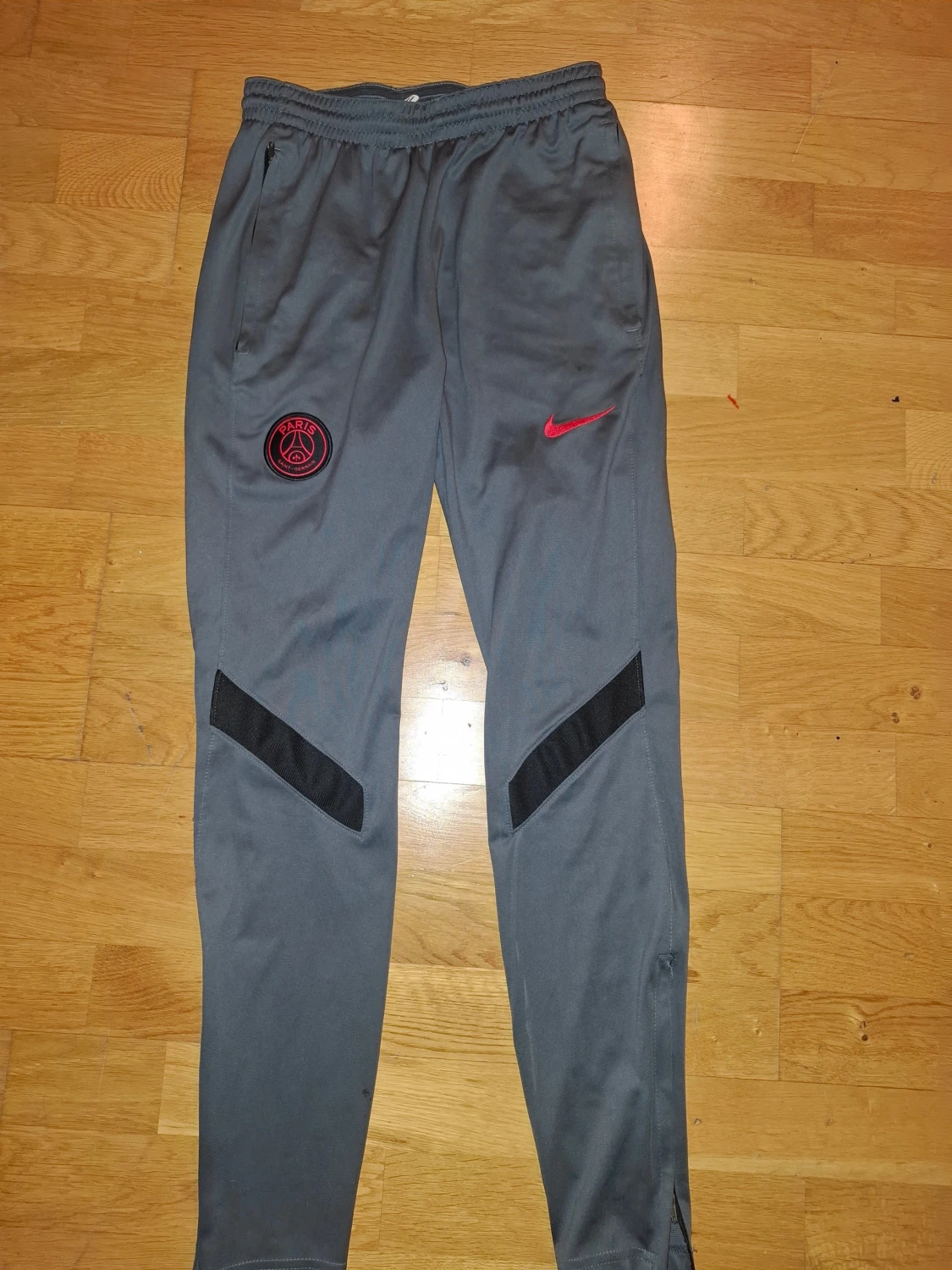 Grå Nike PSG Dri-Fit träningsbyxor XS