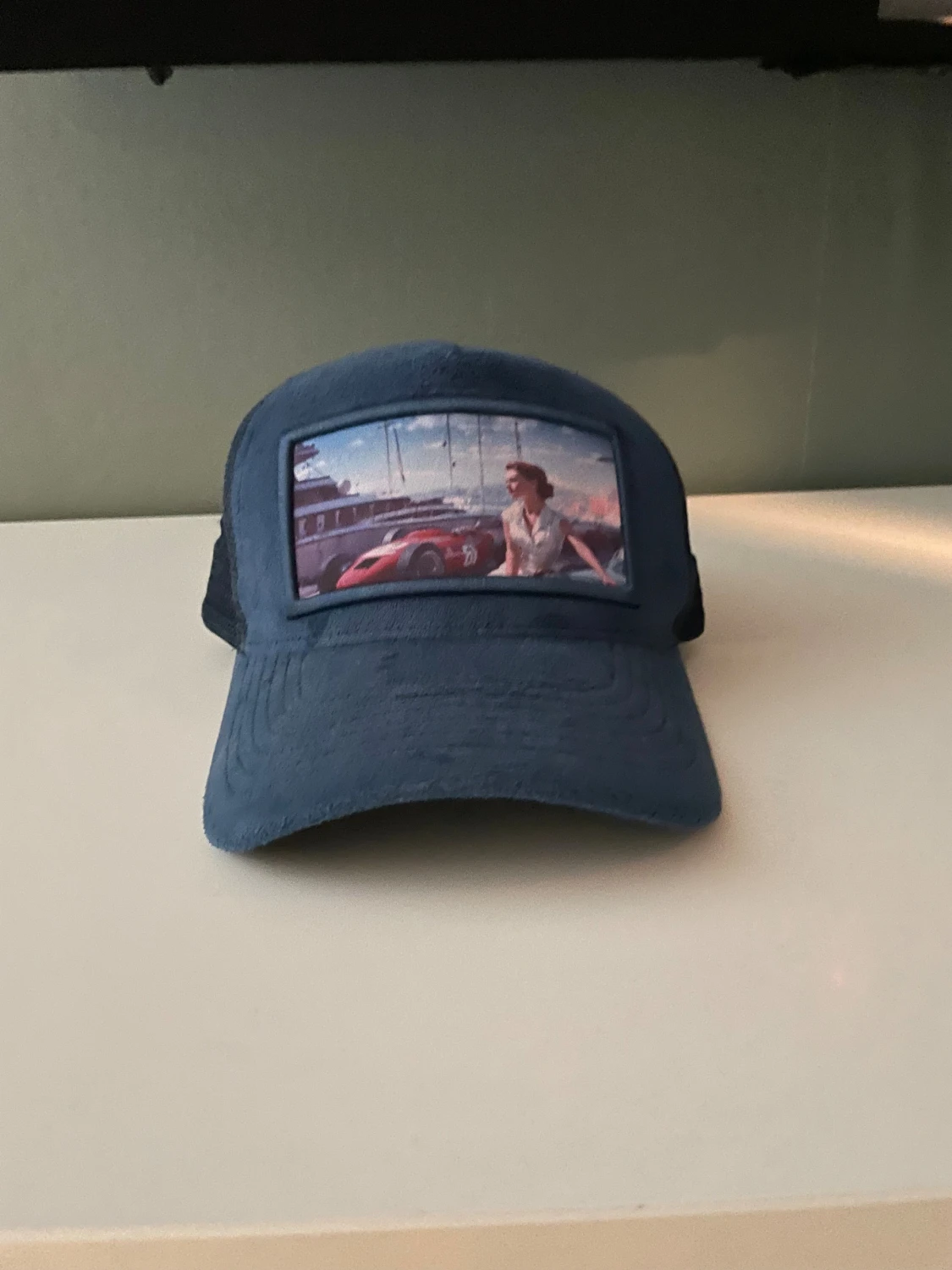 Blå truckerkeps från Revenite