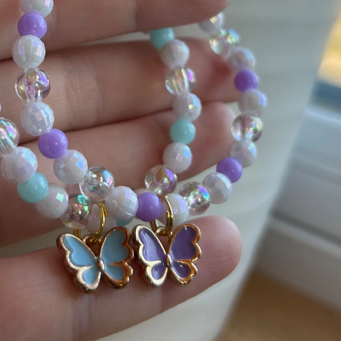 Armband med fjärilsberlock  - 3