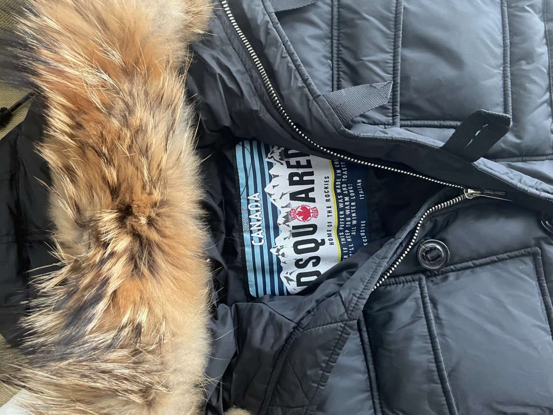 Svart dunjacka från Dsquared2 med päls - 4