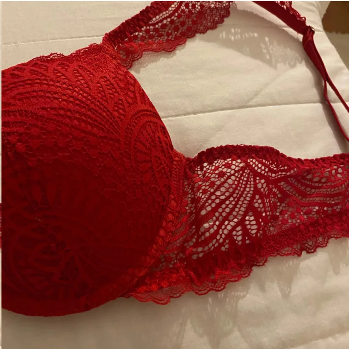 Röd spets-bh - 1