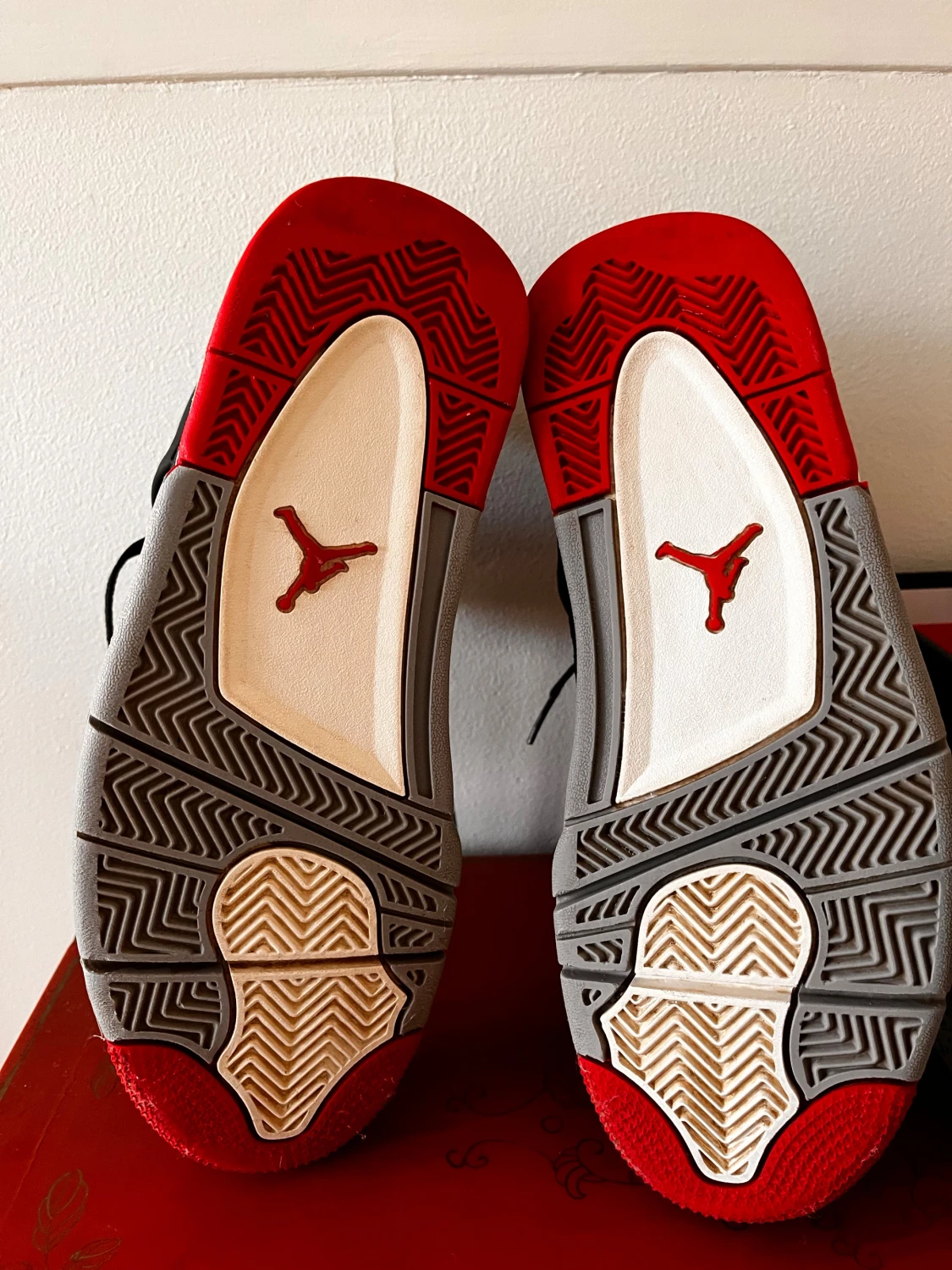 Nike Air Jordan 4 Retro Black/Red - 2