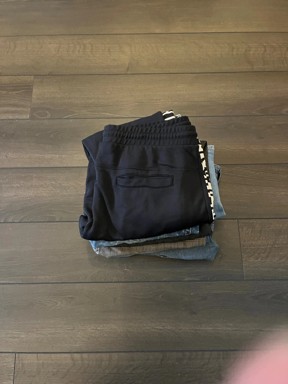 7 olika par byxor - 6