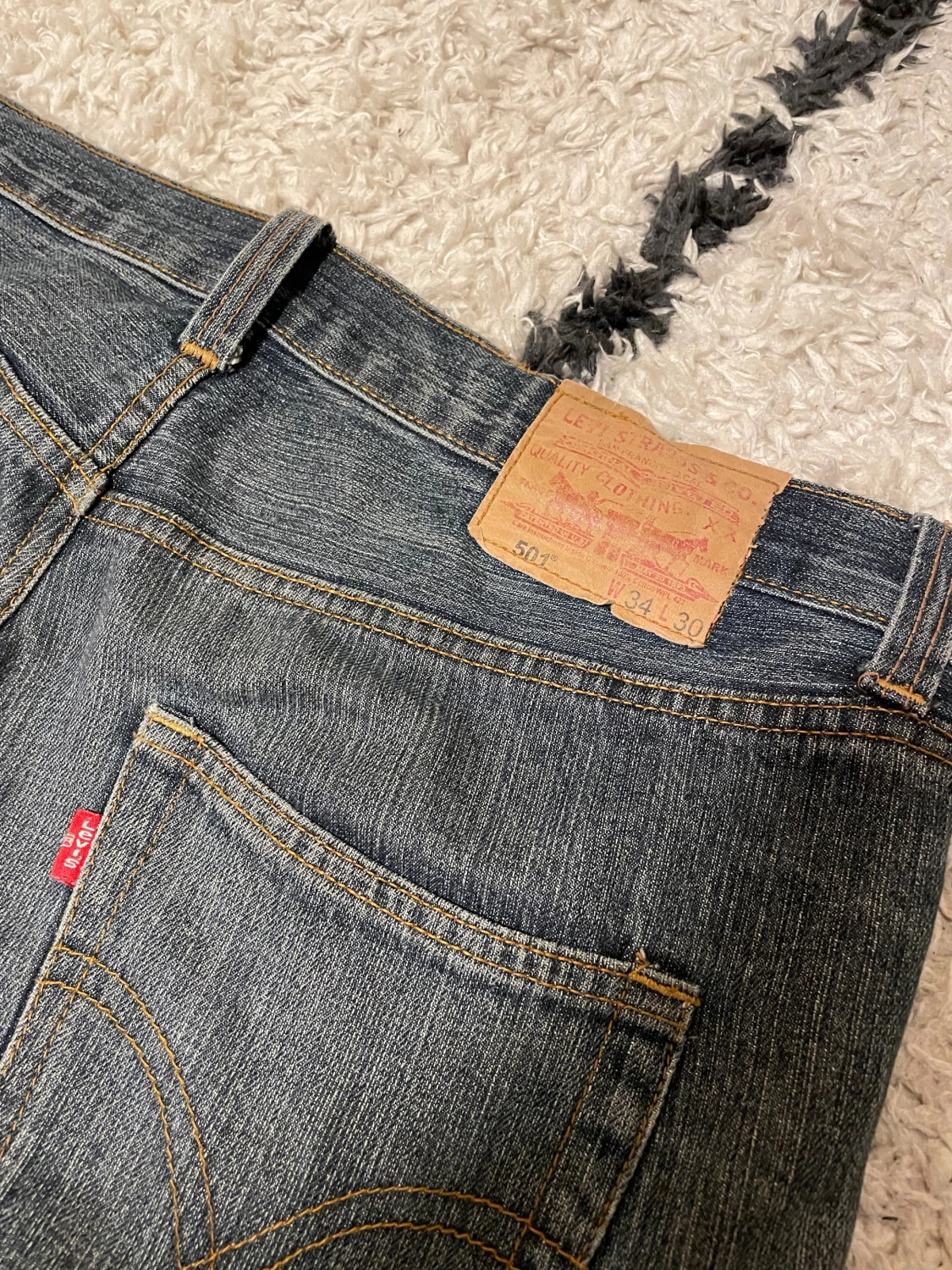 Levi's 501 blå jeans med slitning - 3