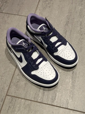 Air Jordan 1 Low EasyOn - Nya aldrig använt 
