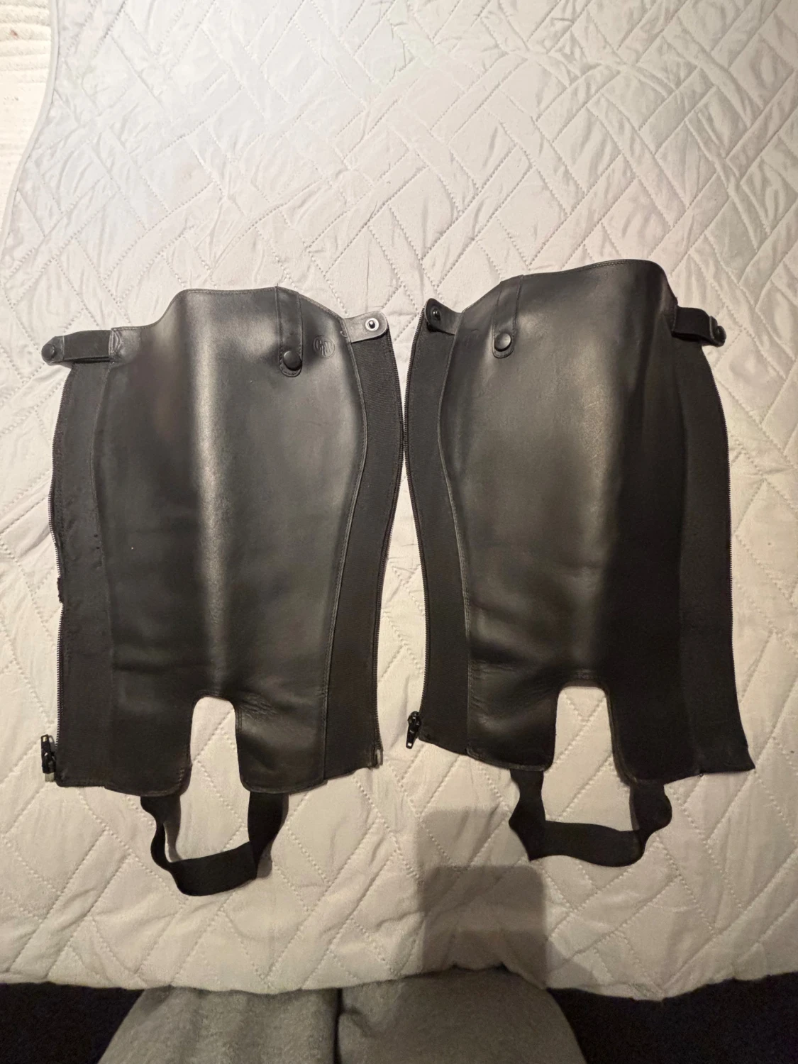 Svarta shortchaps från CRW i äkta skinn, stl S - 5