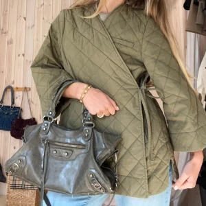 Ganni jacka - SUPER snygg!!!❤️❤️ passar någon som är +175cm ❤️ 