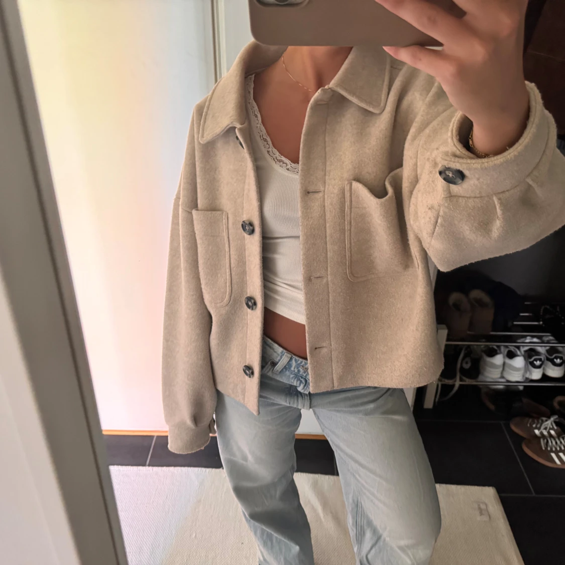Beige overshirt från NA-KD