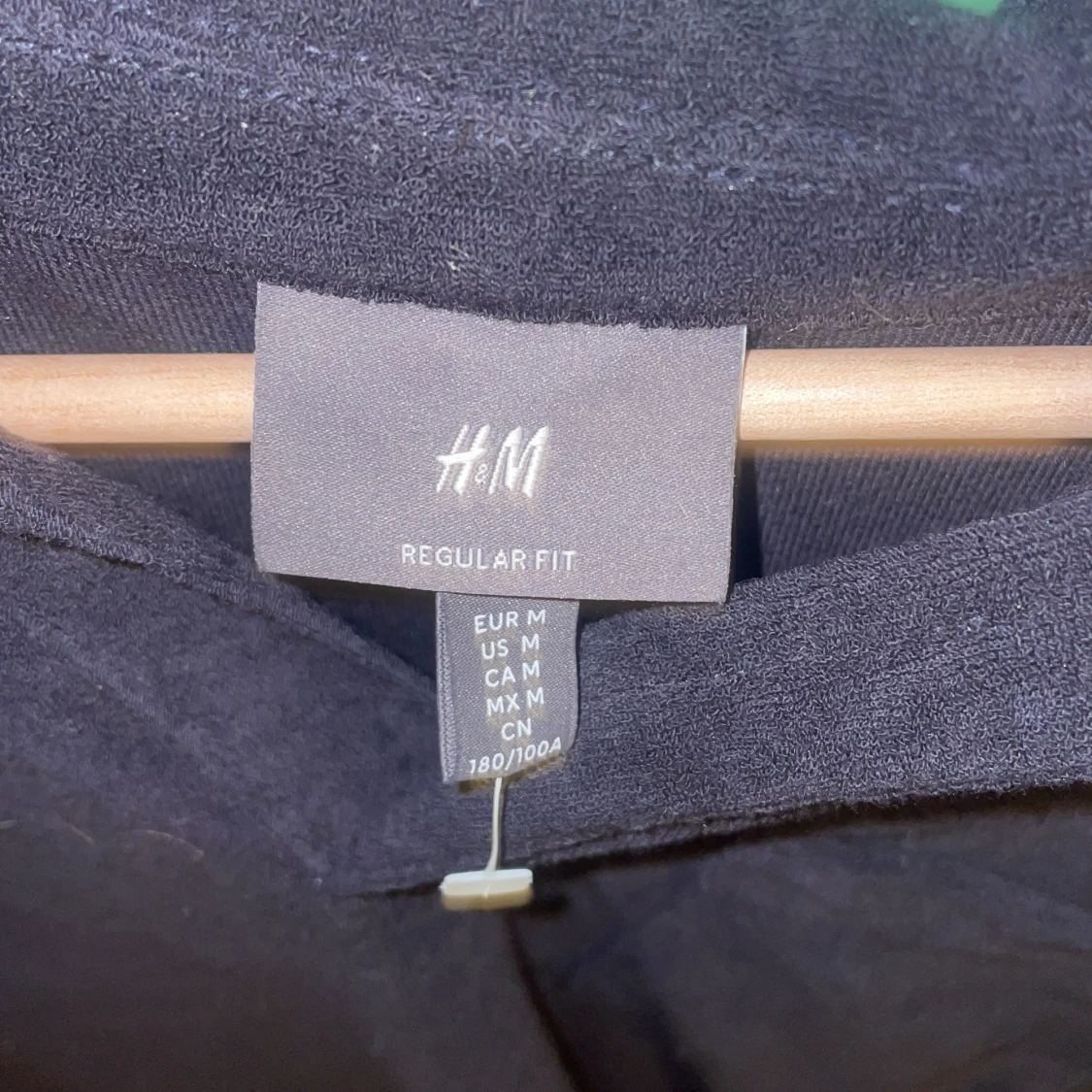 Svart pikétröja från H&M, M - 1