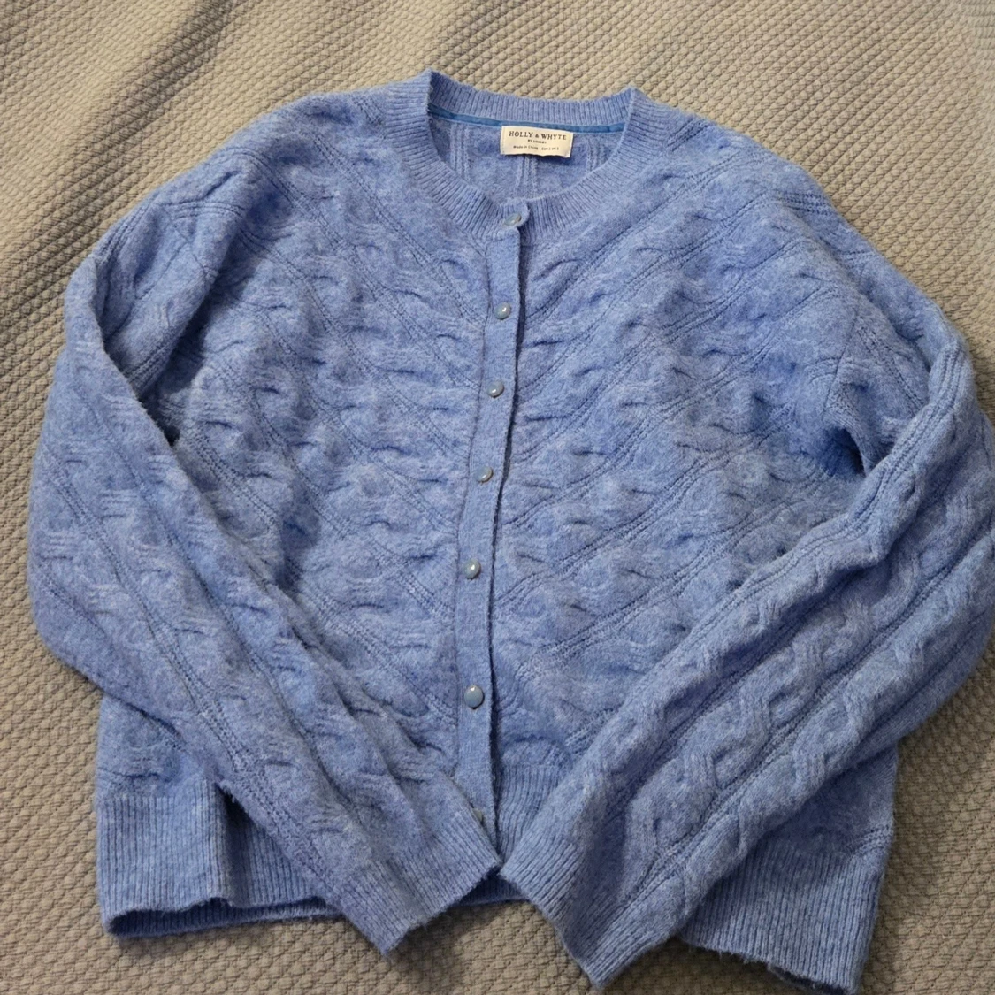 Stickad kofta från Holly & Whyte - 1