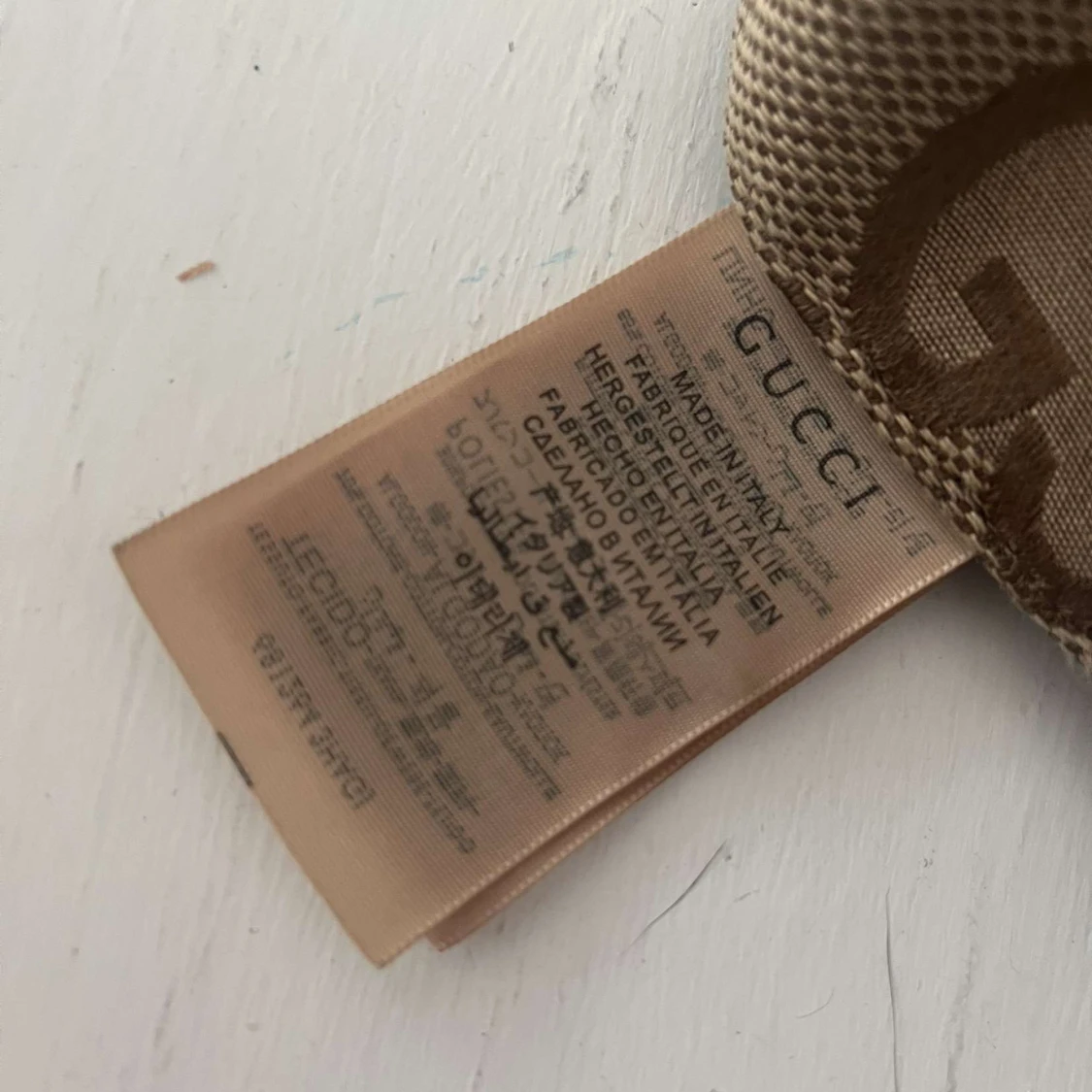 Beige keps från ggi med GG-mönster - 1