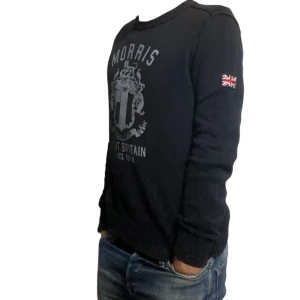 Stickad Morris tröja - Stickad Morris tröja. Använd ett få antal gånger och väldigt bra skick. Passar även  S. hör gärna av er vid frågor!🤩