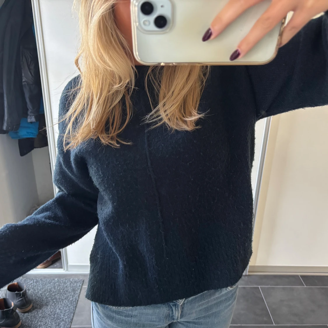 Stickad blå tröja - 1