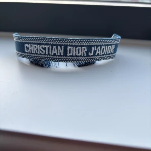 Dior armband - Ny och oanvänd. Passar alla