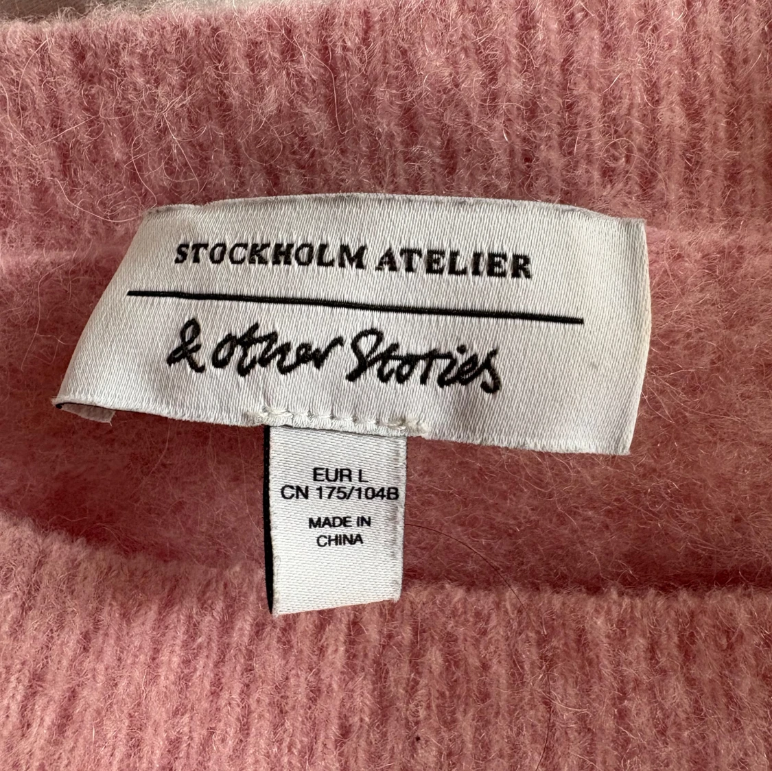 Ljusrosa stickad tröja från & Other Stories - 2