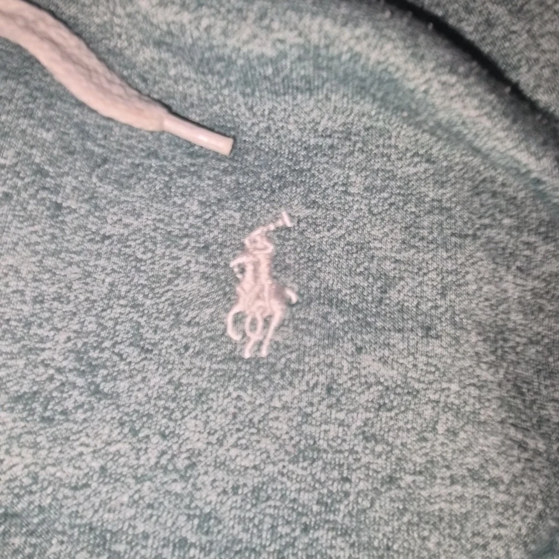 Grå hoodie från Polo Ralph Lauren storlek s - 3