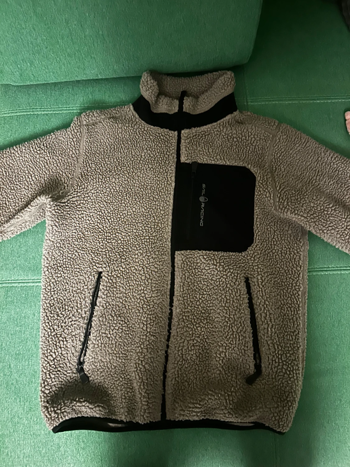 Beige teddyjacka från Sail Racing