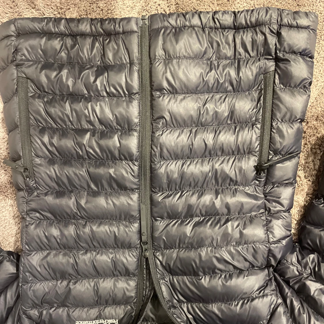 Svart dunjacka från Peak Performance - 3