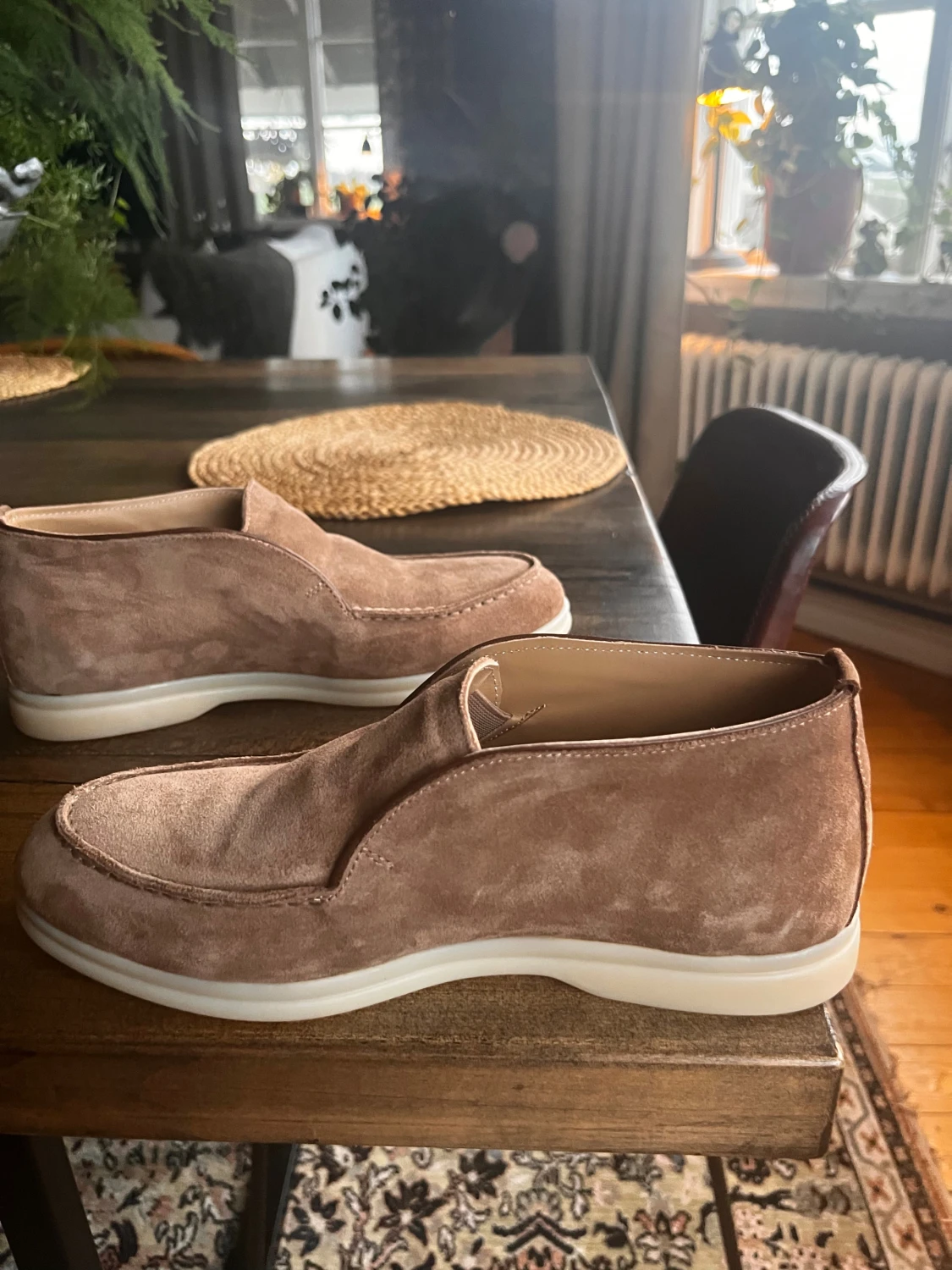 Bruna Loro Piana mockaloafers med vit sula  - 3