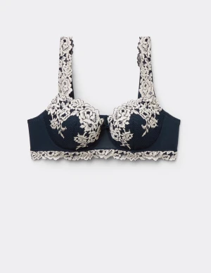 Intimissimi Bh  - Balconett bh från intimissimi som använts ett få tal gånger. Storlek: 80D. Skriv för frågor eller fler bilder.