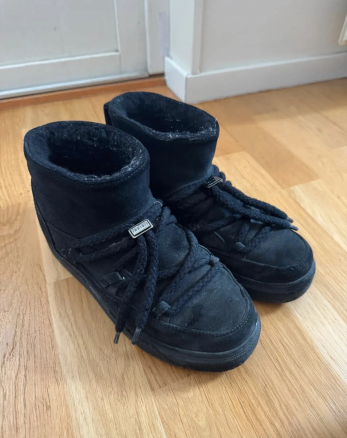 Svarta boots från Inuikii med snörning - 2