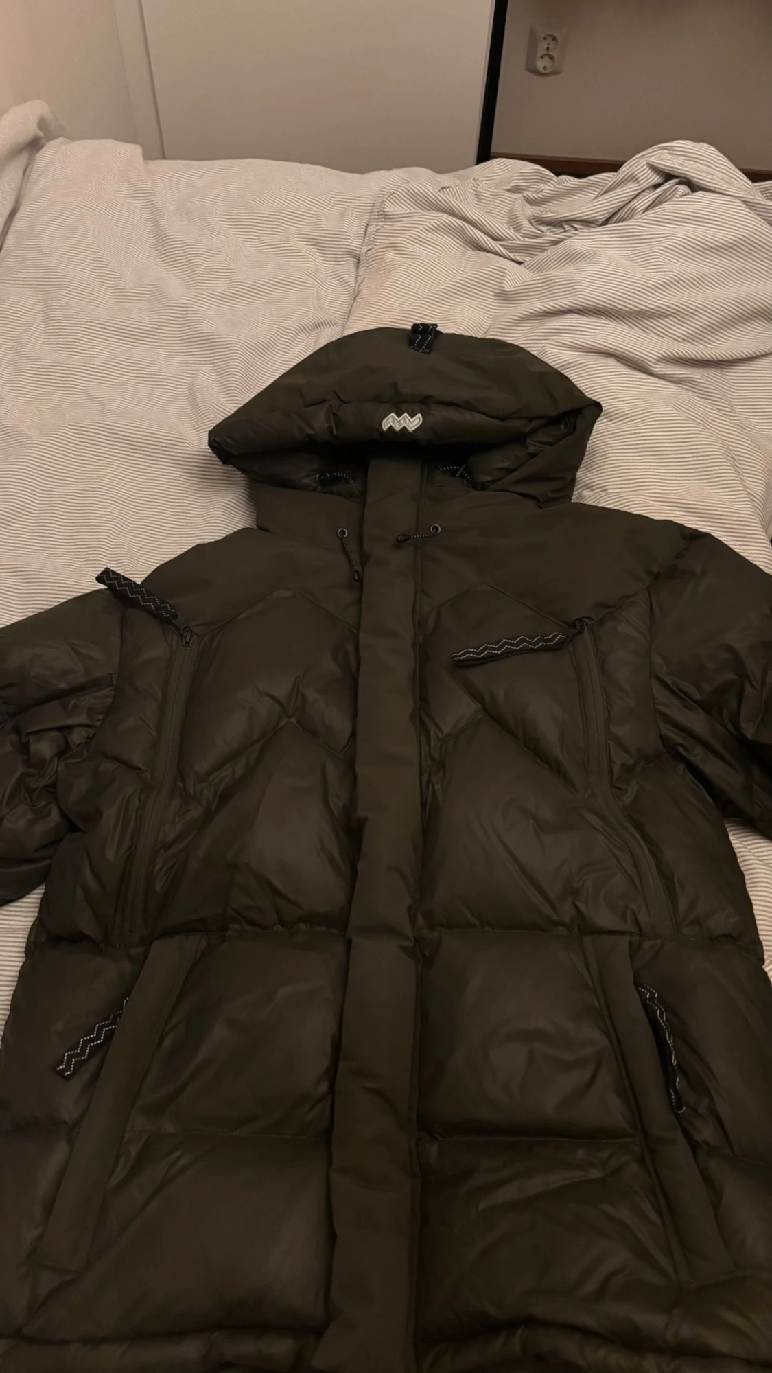 Mörkgrön/gråish pufferjacka Mountain Works - 1