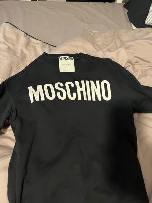Crewneck  - Moschino crewneck