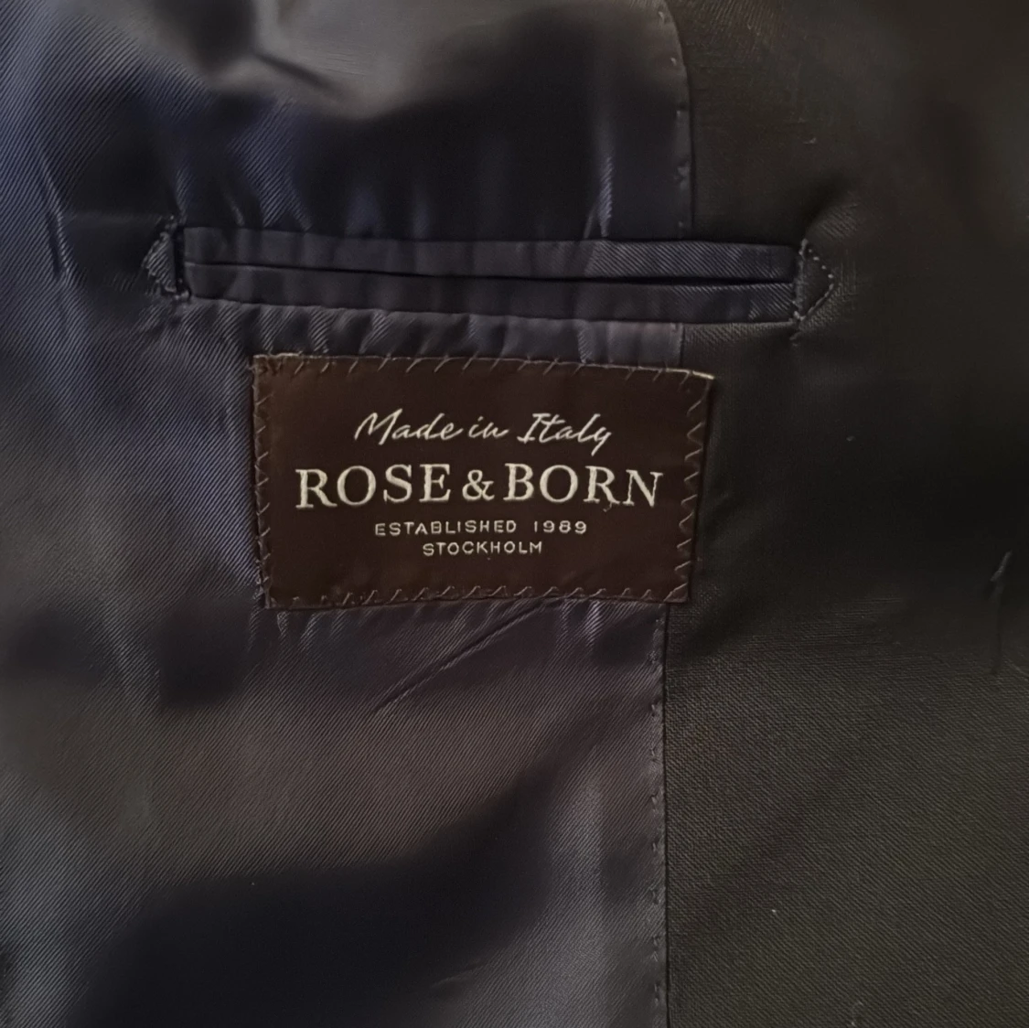 Svart kavaj från Rose & Born - 2