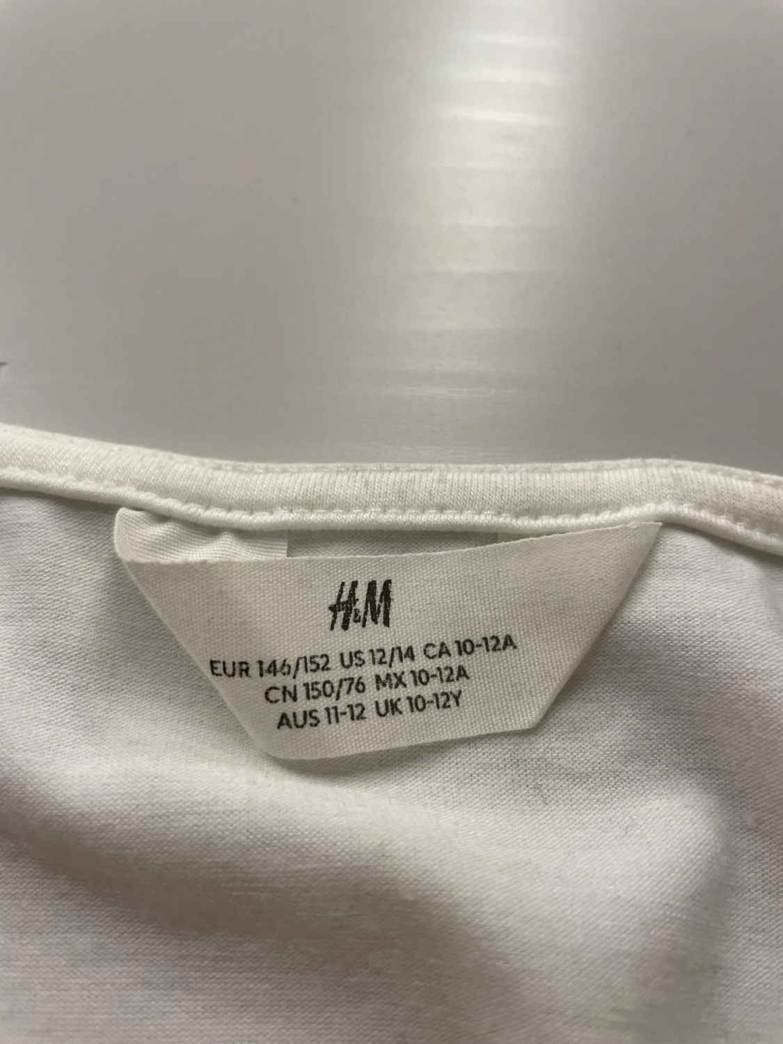 Vit tröja med rosett från H&M - 2